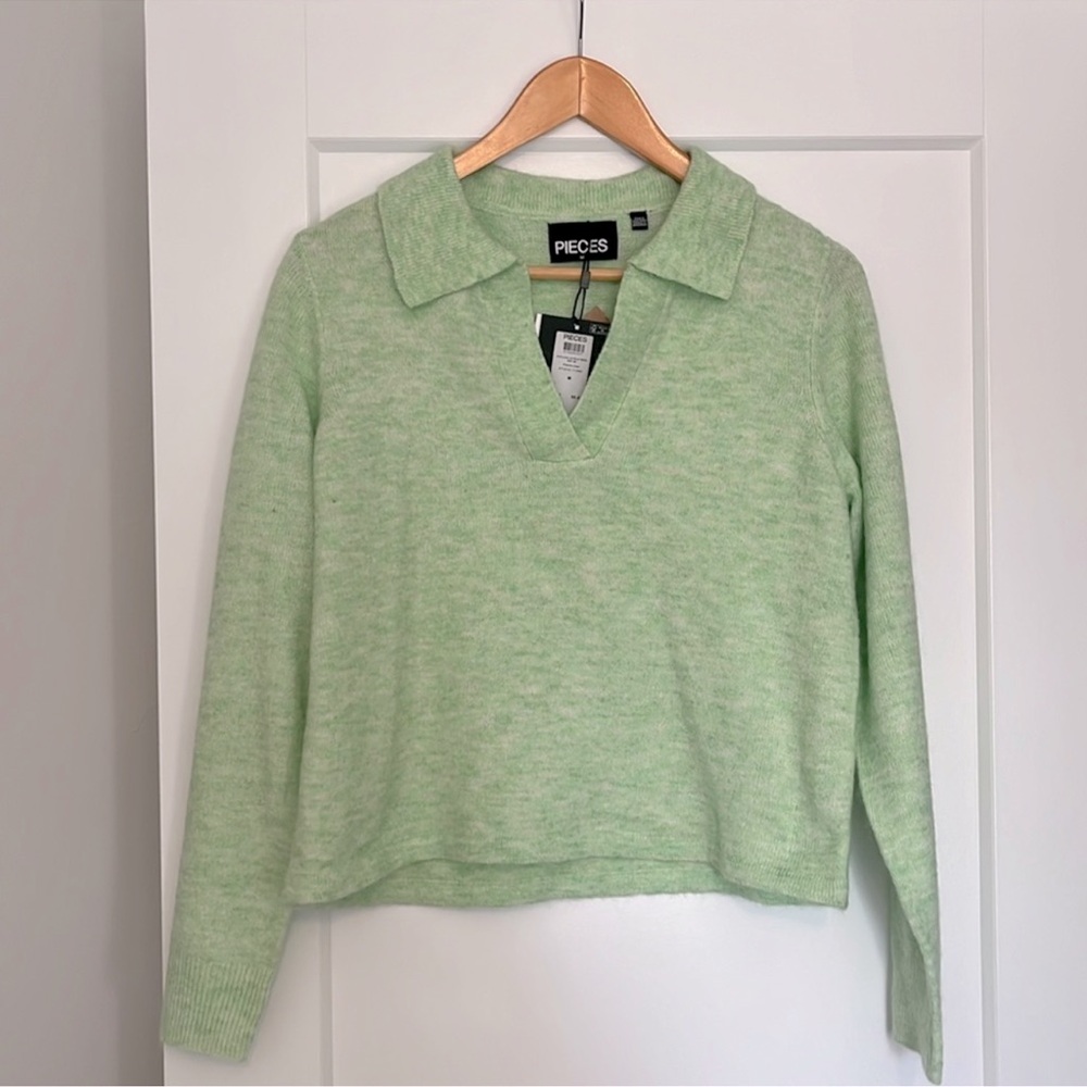 Pieces wool sweater (from the Hudson’s Bay)